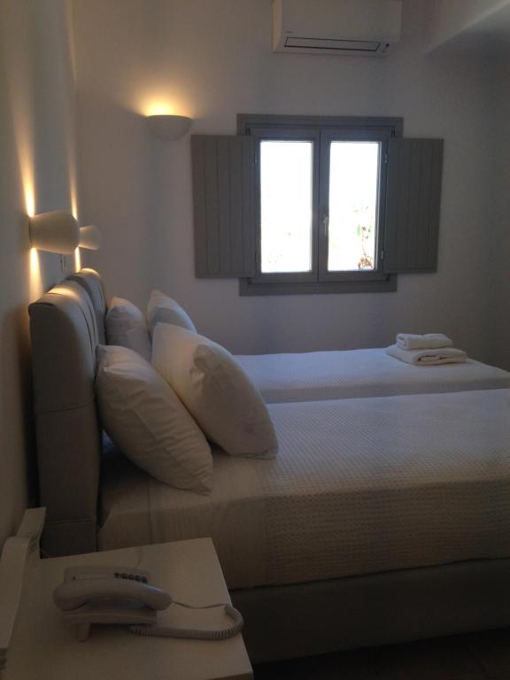 Helios Beach Hotel Santorini photo 2