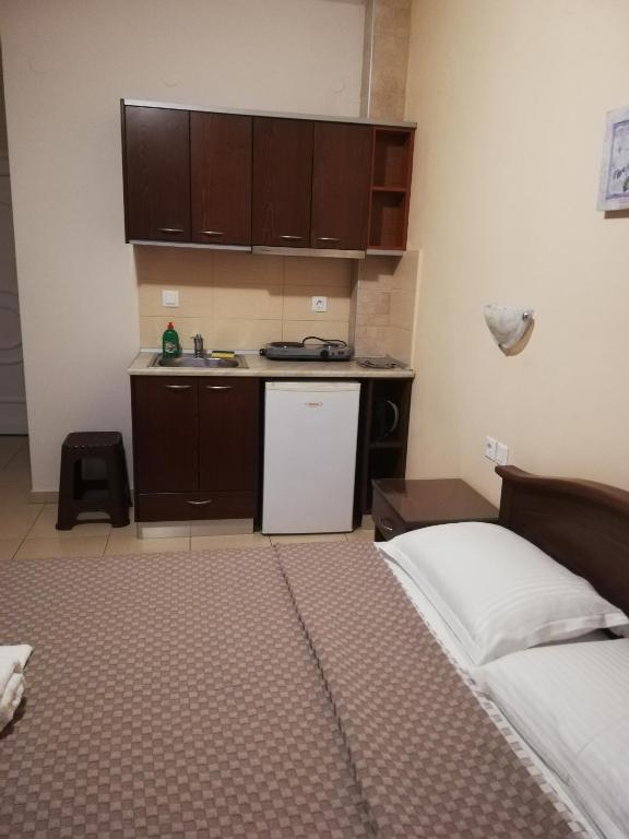 Denis Studios and Apartments - 14