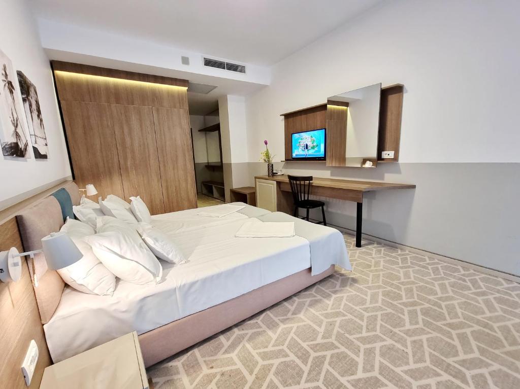 Hotel Clas Mamaia Nord - Twin Room With Balcony