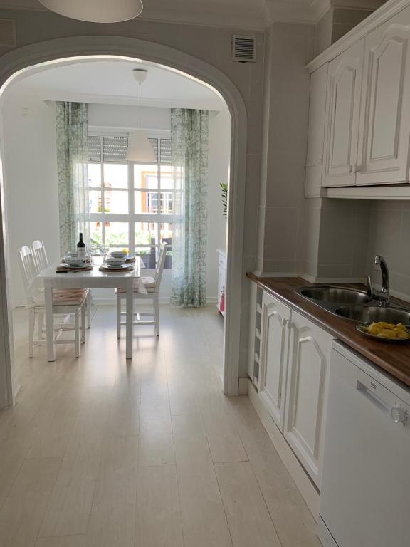 Kuchyňa alebo kuchynka v ubytovaní Casa luminosa