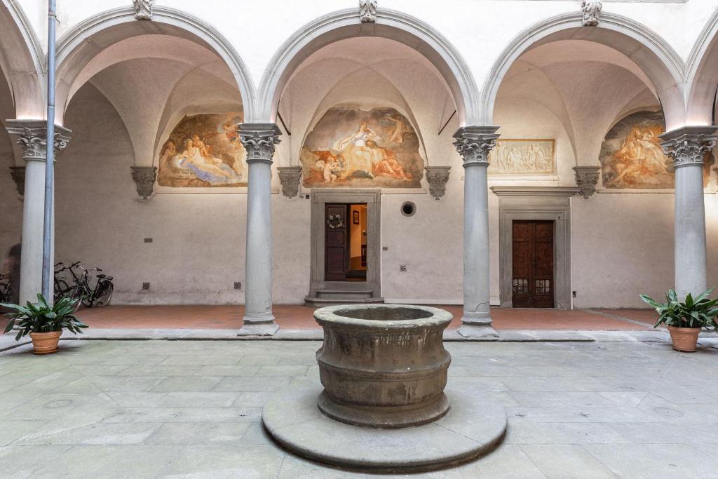 Palazzo Roselli Cecconi Apartments - 2