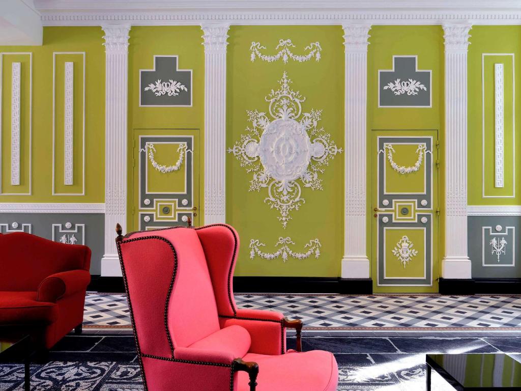 Posezení v ubytování Jules César Hotel & Spa Arles - MGallery Collection