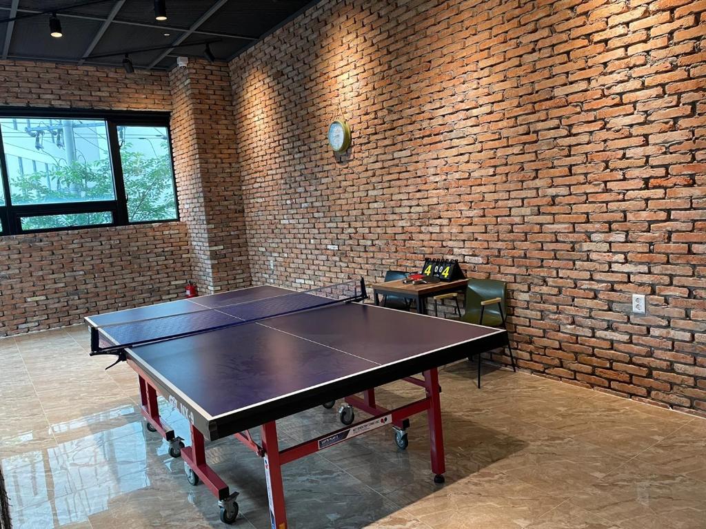 Instalaciones para jugar ping pong en Hotel Quatz o alrededores