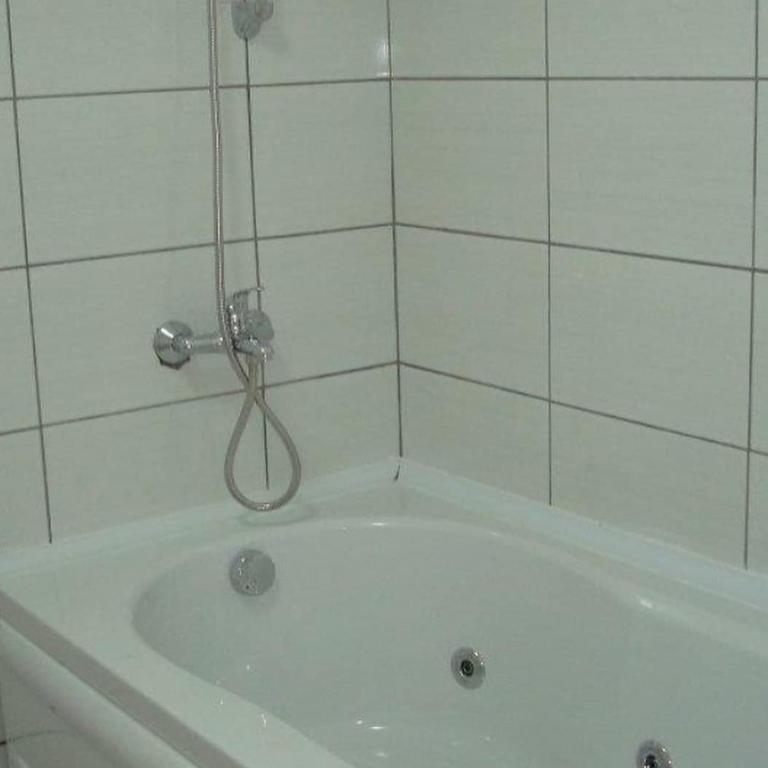 Zumrut Bahce - Dreibettzimmer Mit Bad