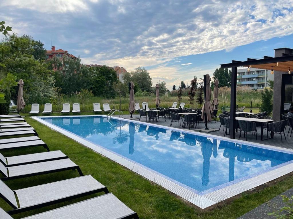 Bazén v ubytování Amara Sugar Hotel nebo v jeho okolí