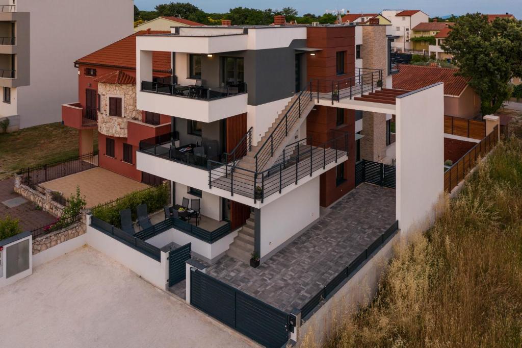 Two berdooms apartment with sea view