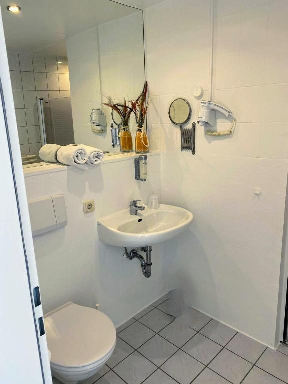 Koupelna v ubytování Hotel am Park - Krefeld - Düsseldorf