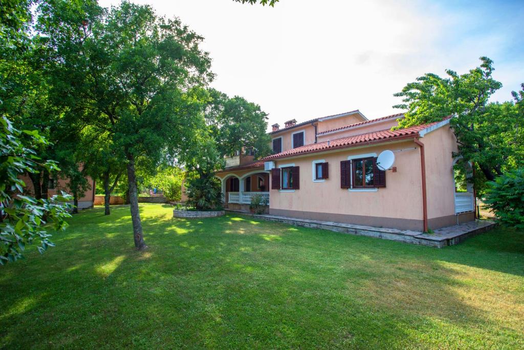 Zahrada ubytování Apartmani Marica