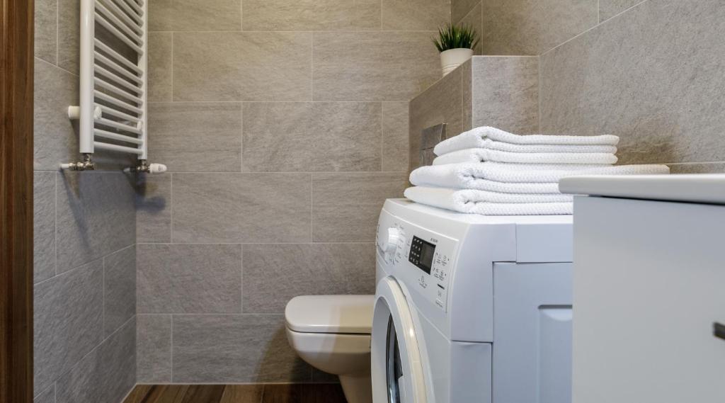 MY KRAKOW Apartments - Topolowa 8 - 16