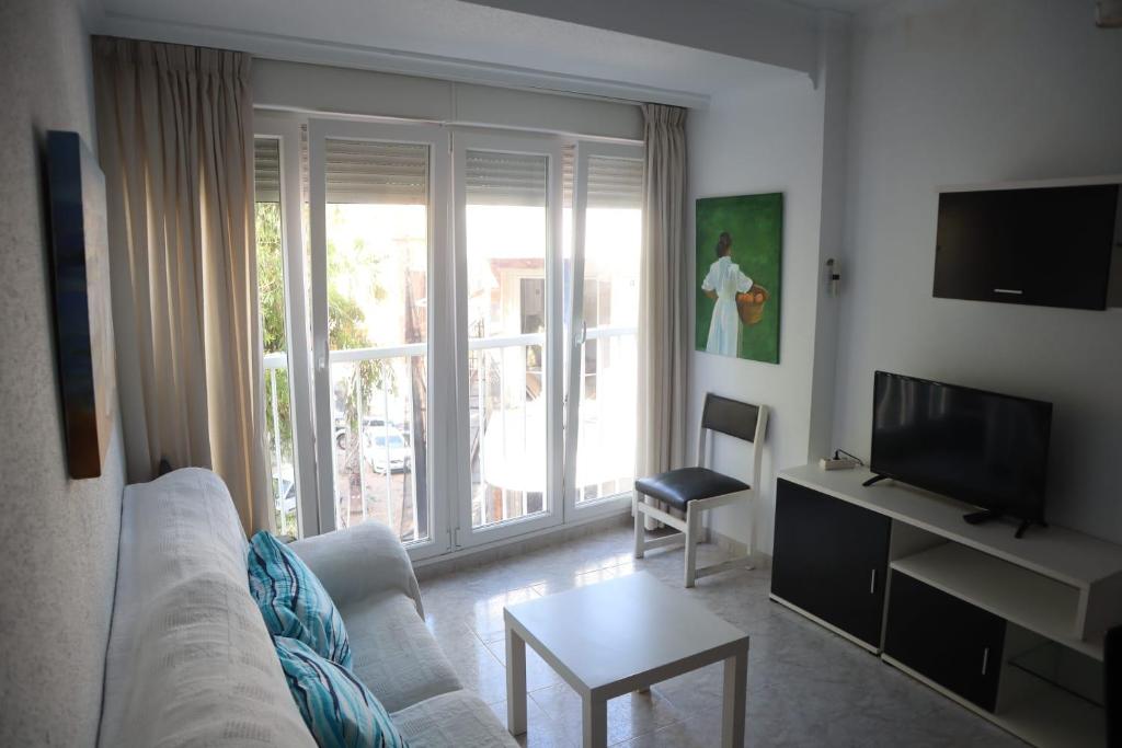 Apartamento cerca del casco antiguo y a un paso de la playa ...