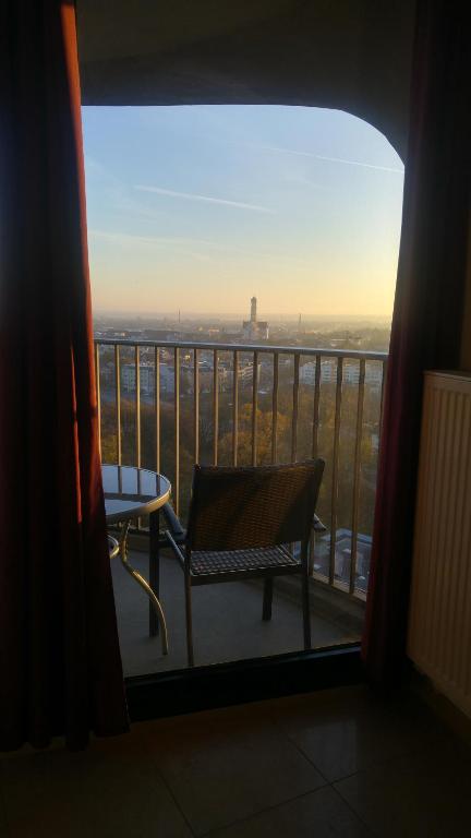 Hotelturm - Apartment With Balcony