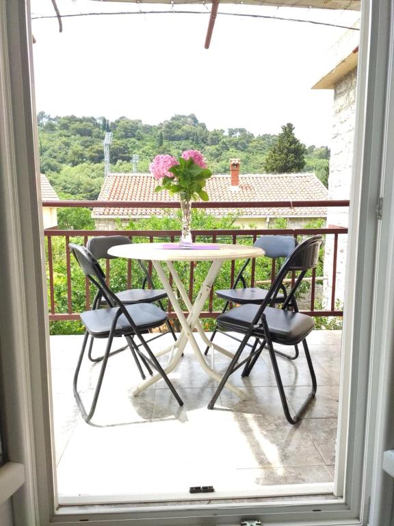 Balkon ili terasa u objektu Apartmani Djedovic -Mara
