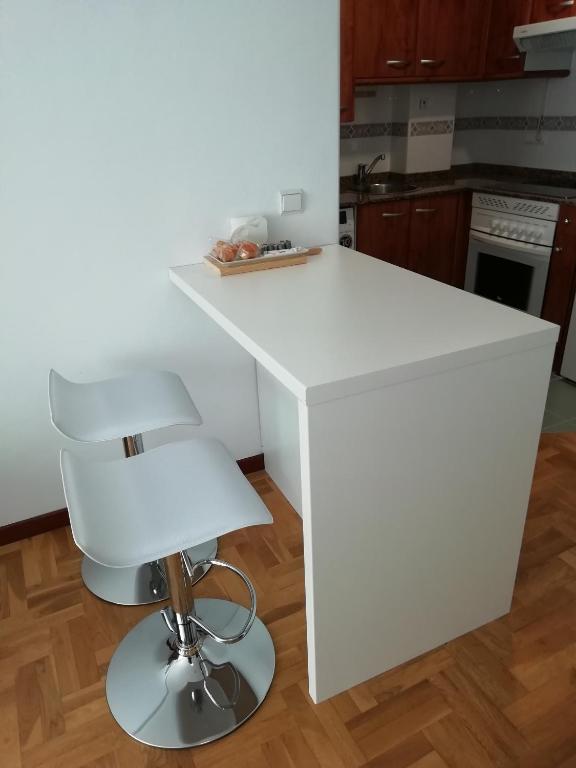 Kuchyň nebo kuchyňský kout v ubytování Apartamento Conlledo