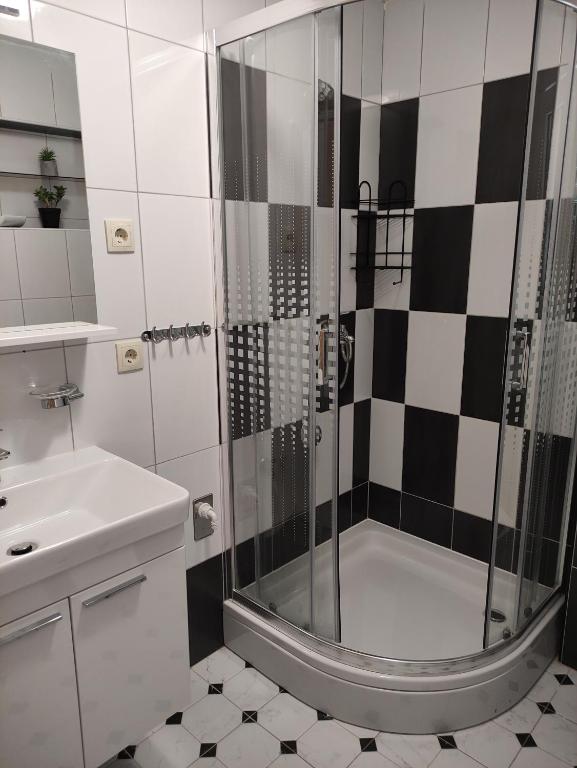 Koupelna v ubytování Apartmani Bodo