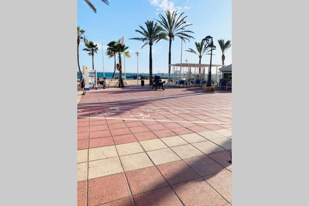 Apartamento nuevo con el mar a sus pies., Almería – Updated ...