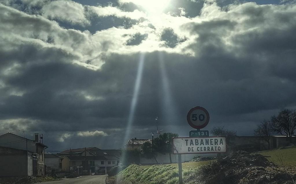 Příroda nedaleko venkovského domu