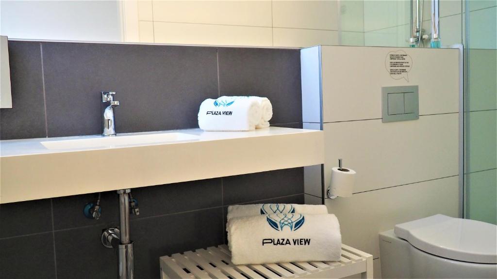 PLAZA VIEW - Resim 17