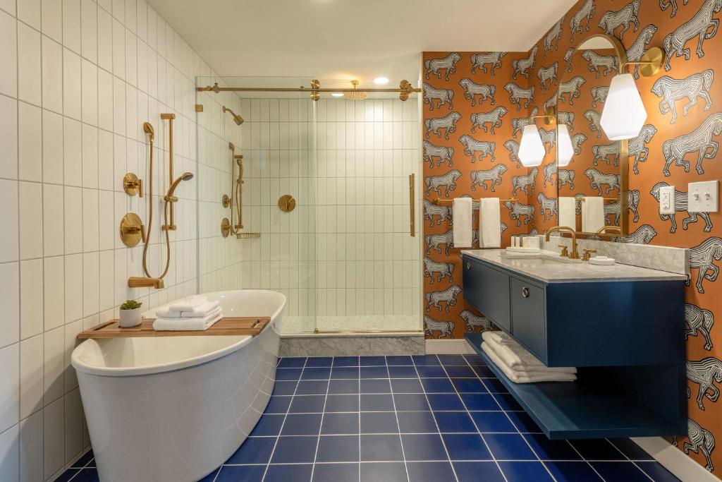The Bradley - King Suite