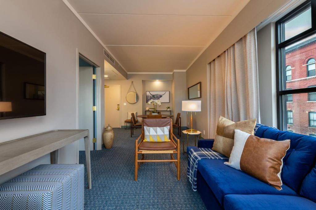 The Bradley - King Suite