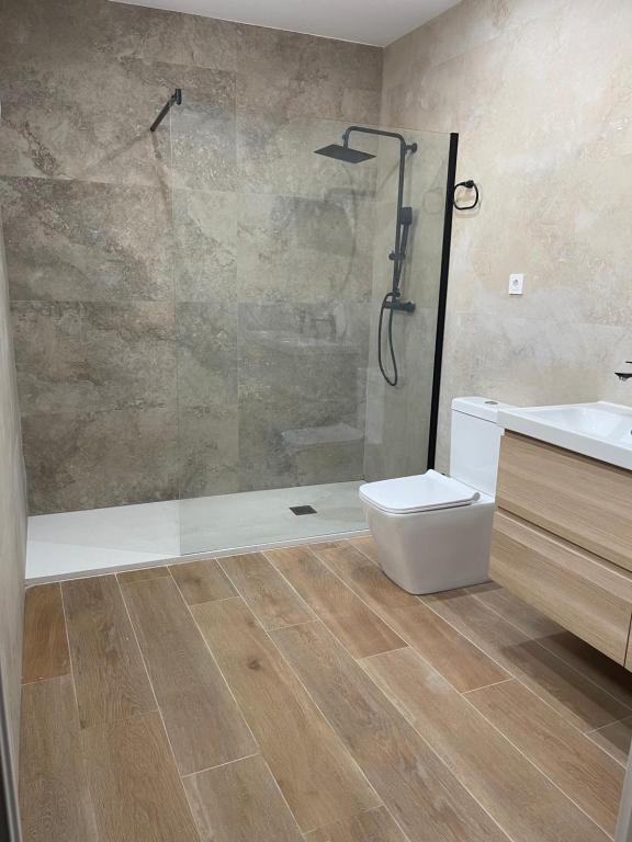 UIM Mediterraneo CASA Plomo Wifi - 三居室房屋