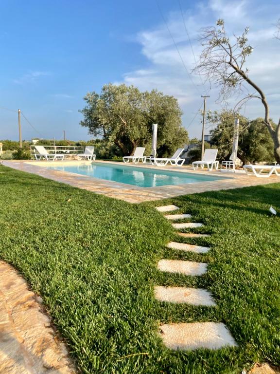 Bazén v ubytování Trullo Nadia Ostuni nebo v jeho okolí