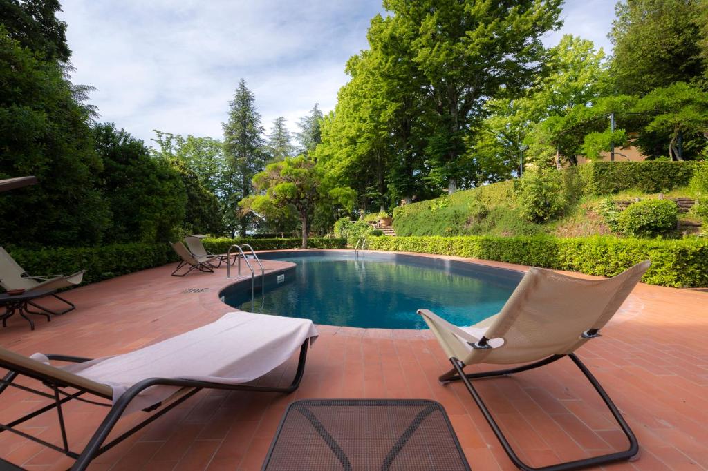 Bazén v ubytování Villa Scacciapensieri Boutique Hotel nebo v jeho okolí