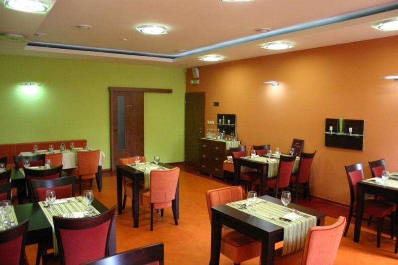 Restaurace v ubytování Garni Hotel Cosmopolitan