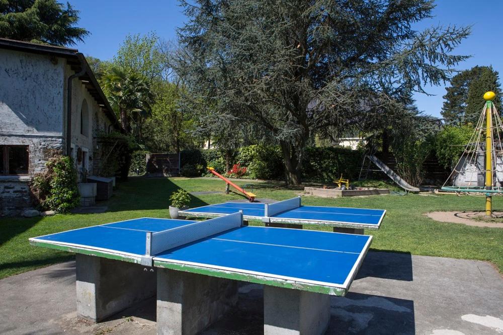 Stolní tenis v ubytování Parkhotel Emmaus - Casa del Sole nebo okolí