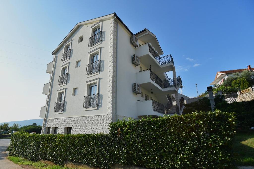 Budova, kde se apartmán nachází
