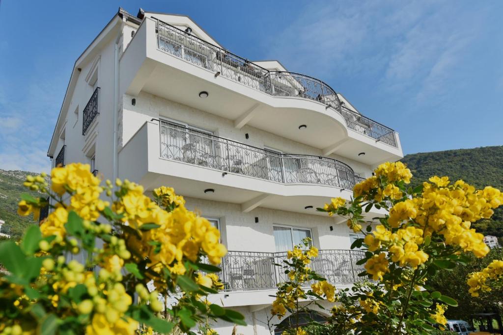 Nespecifikovaný výhled na hory nebo výhled na hory při pohledu z apartmánu