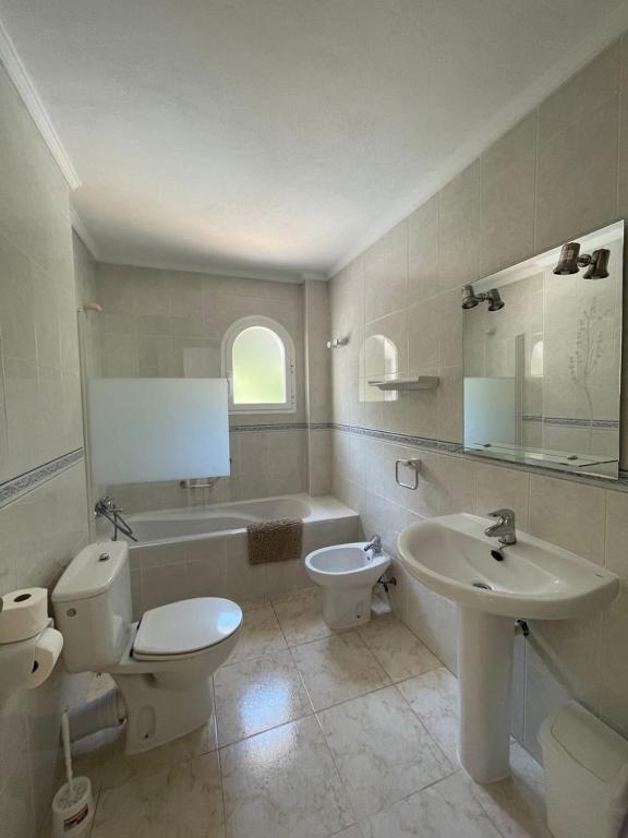 Apartamentos Torres Cardona (Playa), Cala Llonga – Updated ...
