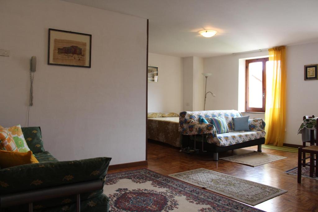 Posezení v ubytování Il Castello sul Lago