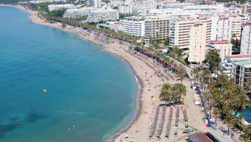 Apartamento Skol 144 Primera Linea de Playa, Marbella ...