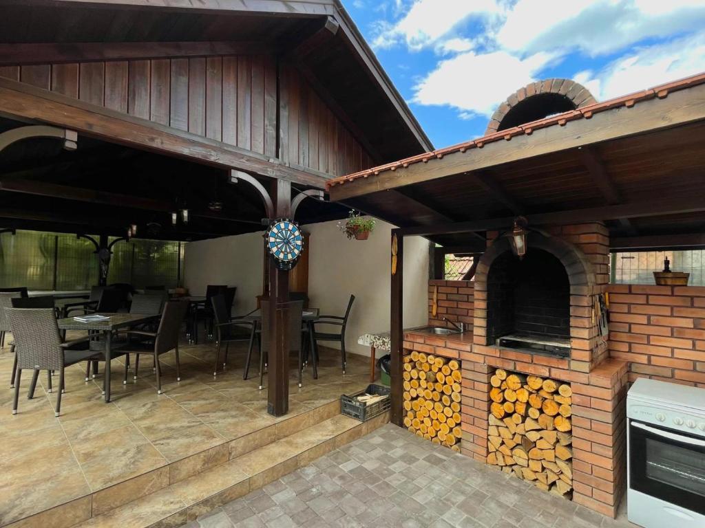 Balkón nebo terasa v ubytování Vila Andrei