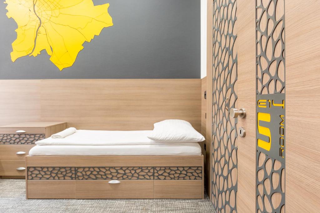 Posteľ alebo postele v izbe v ubytovaní E14 Design Hostel