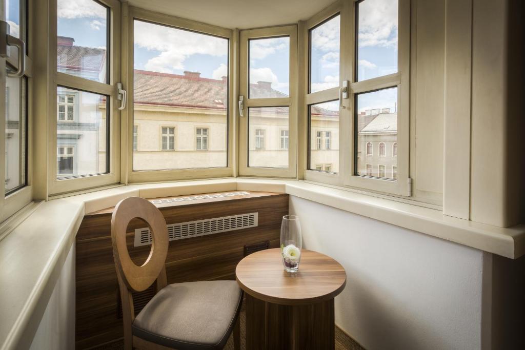 Un lugar para sentarse en Hotel Enziana Wien
