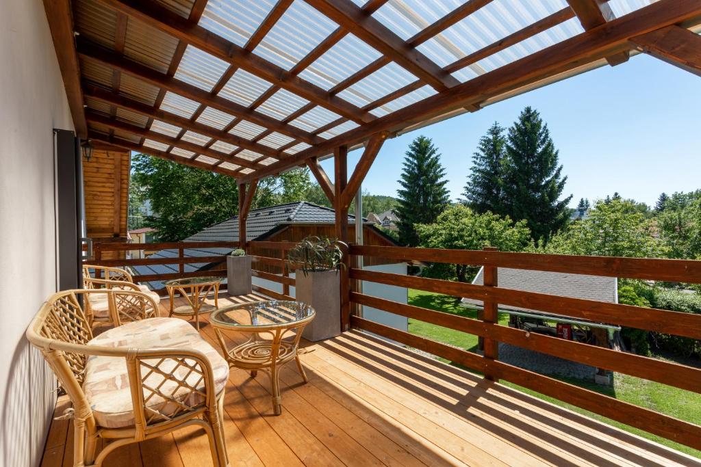 Balkón nebo terasa v ubytování Penzion Bavaria