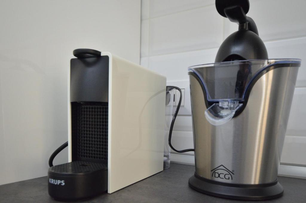 Coffee and tea making facilities at ELEGANZA del RICCIO