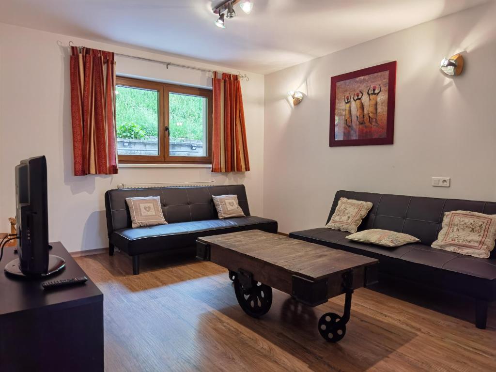 Gîte Saint Ludan - Cottage De Deux Chambres