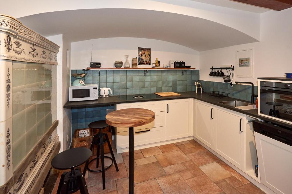 Kuchyň nebo kuchyňský kout v ubytování Ferienwohnung in Rheinfelder Altstadt