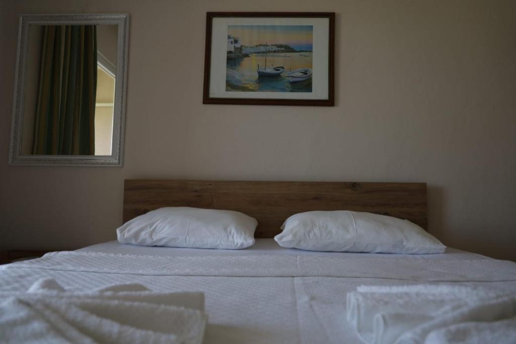 Eceabat Doğa Pansiyon-Hotel - Habitación Doble Con Balcón
