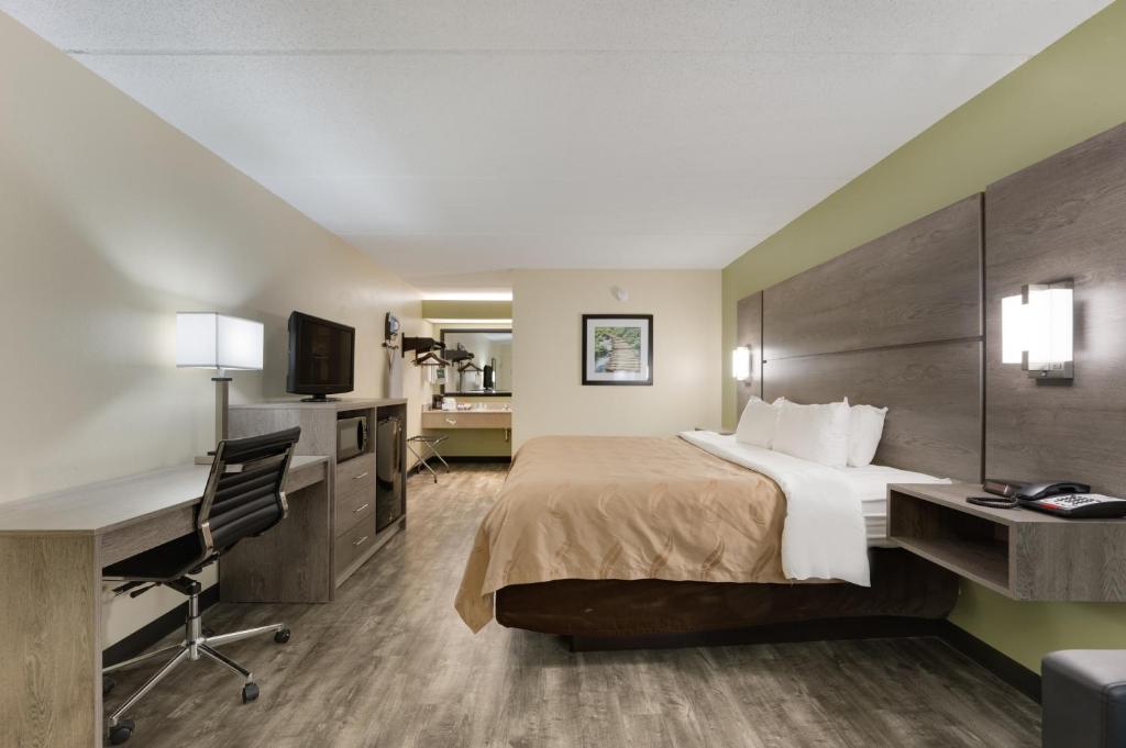 Quality Inn Airport - Southeast photo