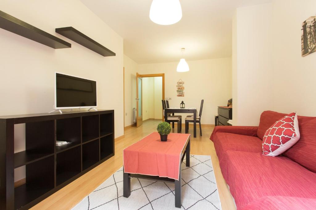 Apartamento Calle Concepcion Centro - Three-Bedroom Apartment
