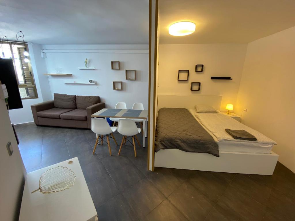 Studio Apartment San Eugenio, Adeje, Spain - Booking.com