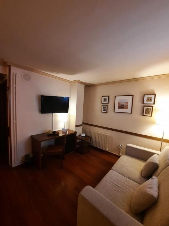 Fotografie z fotogalerie ubytování Hotel Edelweiss v destinaci Camprodon