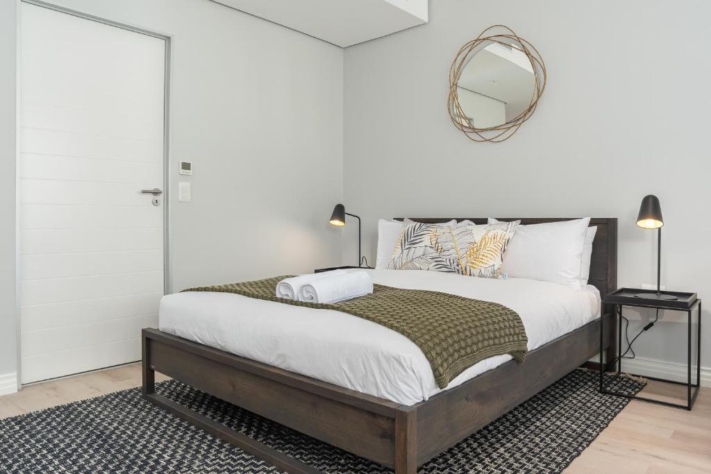 16 on Bree Luxury Apartments - Queen Studio
