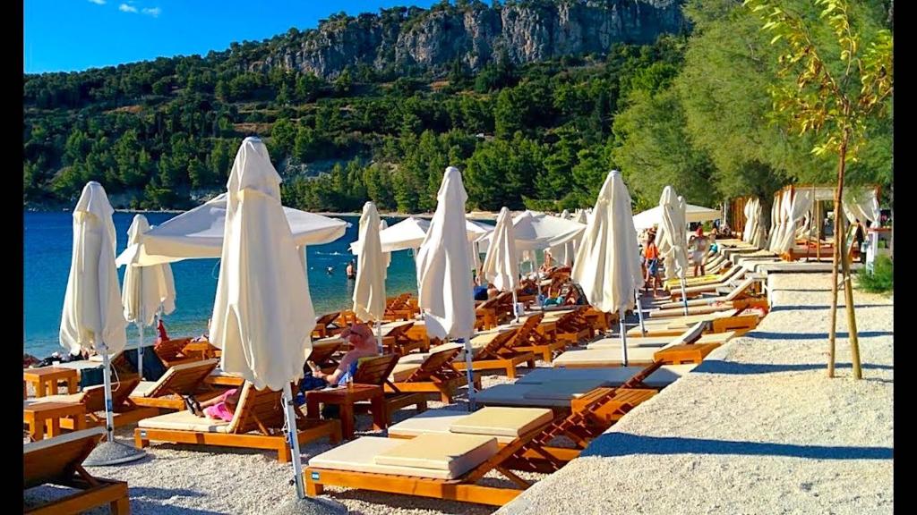 Luxury Bella Vista Holidays @ Kasuni Beach, Split – Updated 2023 Prices