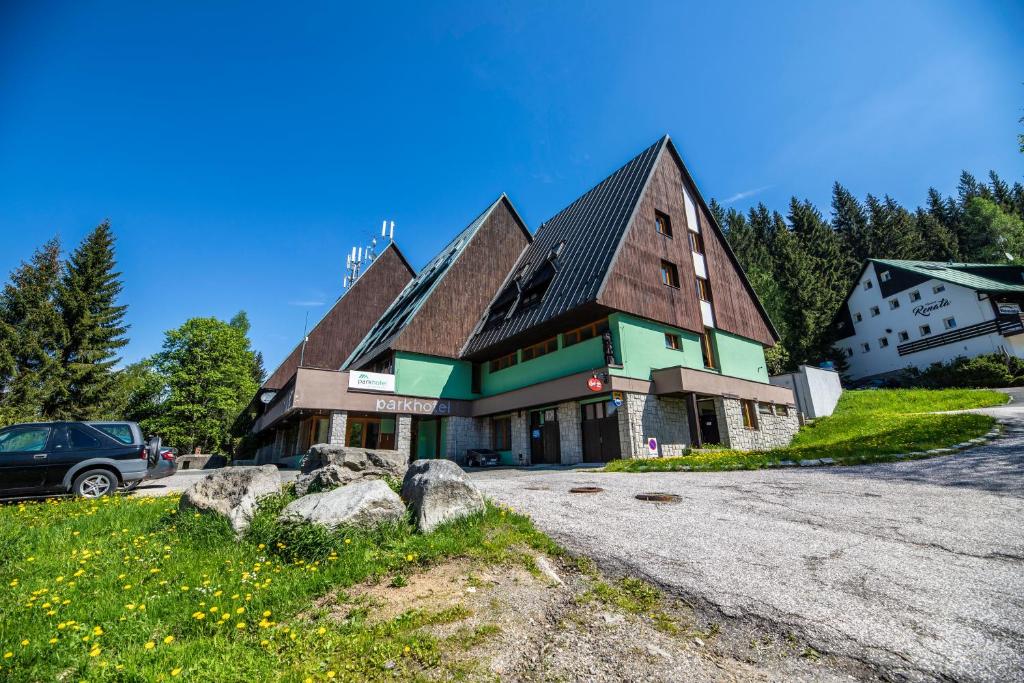 Budova, kde se hotel nachází