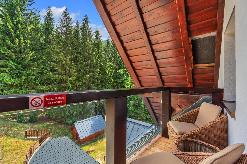 Balkón nebo terasa v ubytování Rezidence Rokytnice