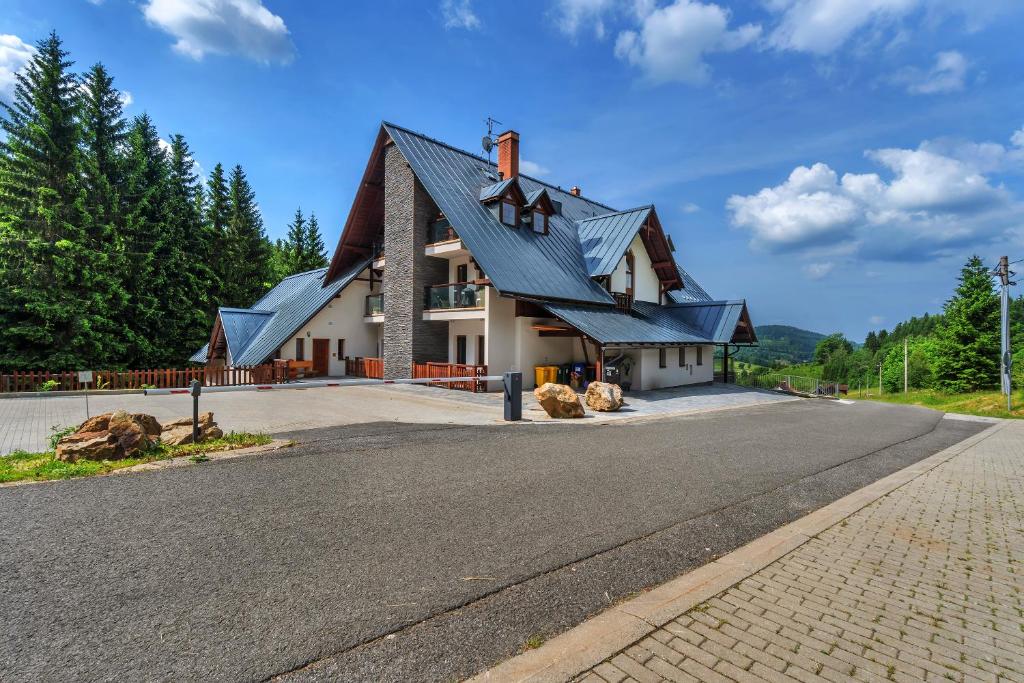 Budova, kde se apartmán nachází